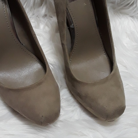 SHOES - Picture 3 of 5